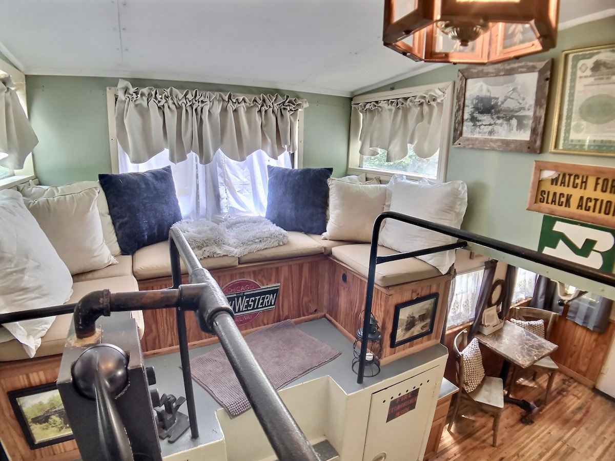 Caboose 101 — Wagon de Queue avec Jacuzzi — photo 11