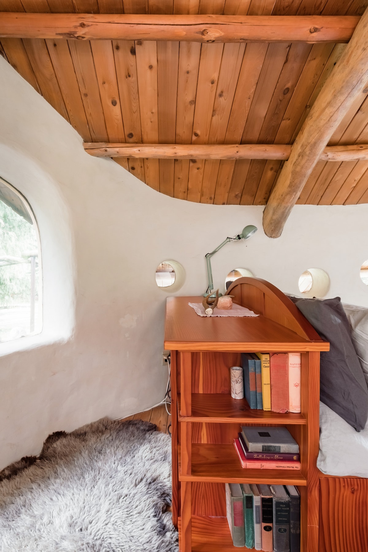 Cob Cottage — Maison en Terre Sculptée — photo 3