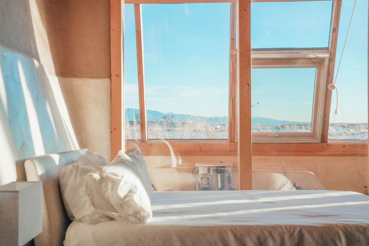 Taos Mesa Studio Earthship — photo 7