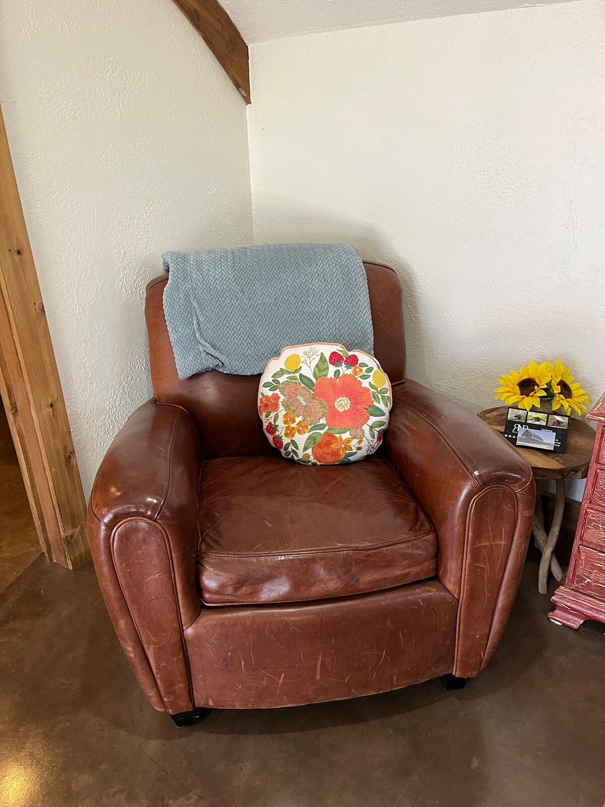 Wee Nook — The Hobbit Hole — photo 6