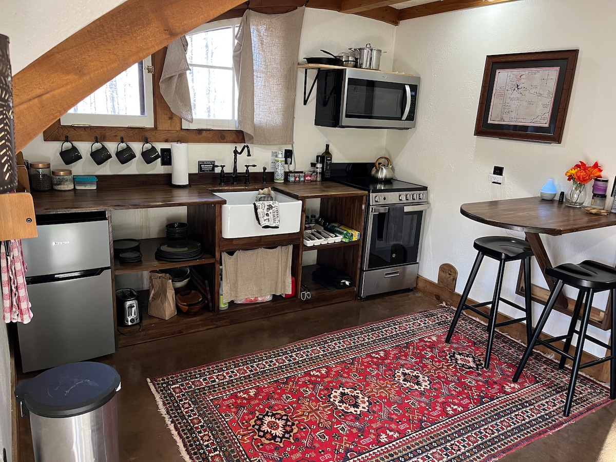 Wee Nook — The Hobbit Hole — photo 7